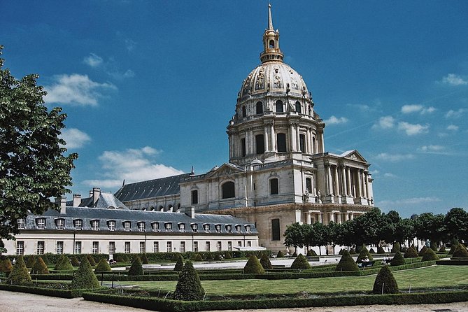 Skip-the-line Les Invalides World War Museum Guided Tour - Semi-Private 8ppl Max - WWI artifacts you’ll remember: uniforms, battles, and the famous taxi