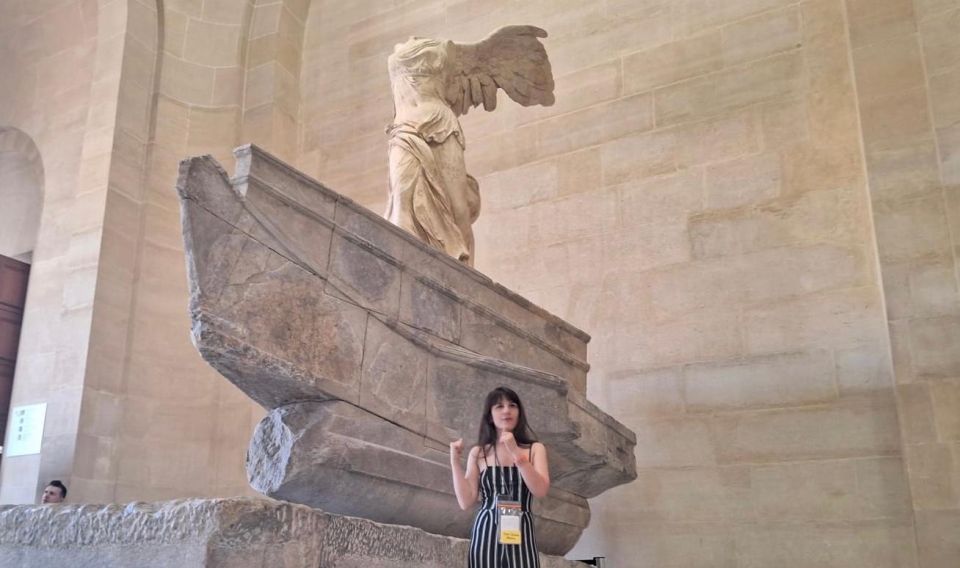 Skip-the-Line Louvre Museum Tour with Artist - Venus de Milo and Nike: Seeing Sculpture Like Form, Not Just Fame