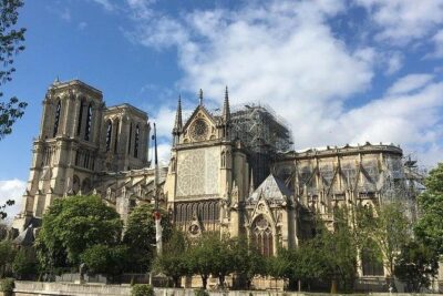 Small Group Tours of Paris in Italian (2 Itineraries) - Latin Quarter morning route: Notre-Dame area, Sorbonne views, and a Pantheon stop