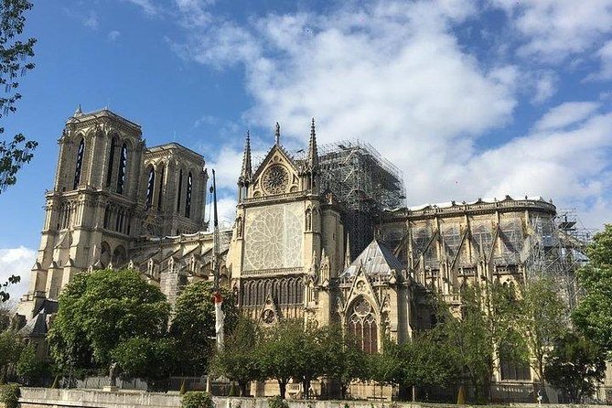 Small Group Tours of Paris in Italian (2 Itineraries) - Latin Quarter morning route: Notre-Dame area, Sorbonne views, and a Pantheon stop