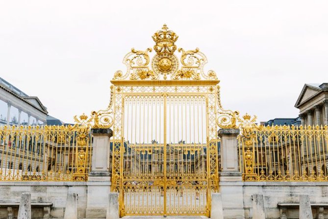 Small Group VIP Versailles Bike Tour from Paris with King's Apartments Access - A bike-and-train day to Versailles without the crowd math