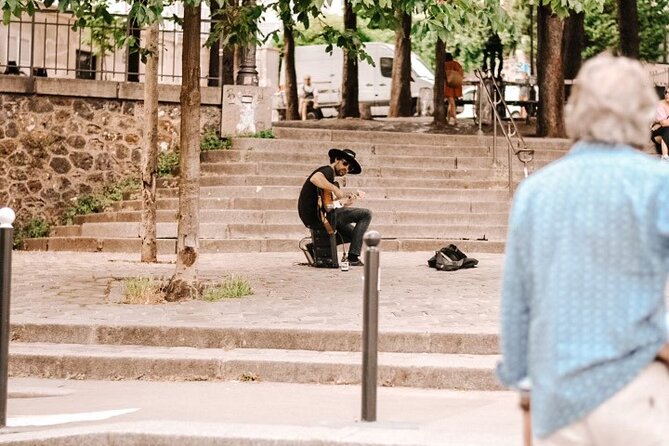 Small Group Walking Tour of Montmartre -10 people max - Where to eat after: lunch ideas that don’t waste your time