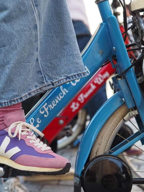 Solex Guided Tour of Chic Paris - République to Bourse de Commerce: modern Paris meets classic streets