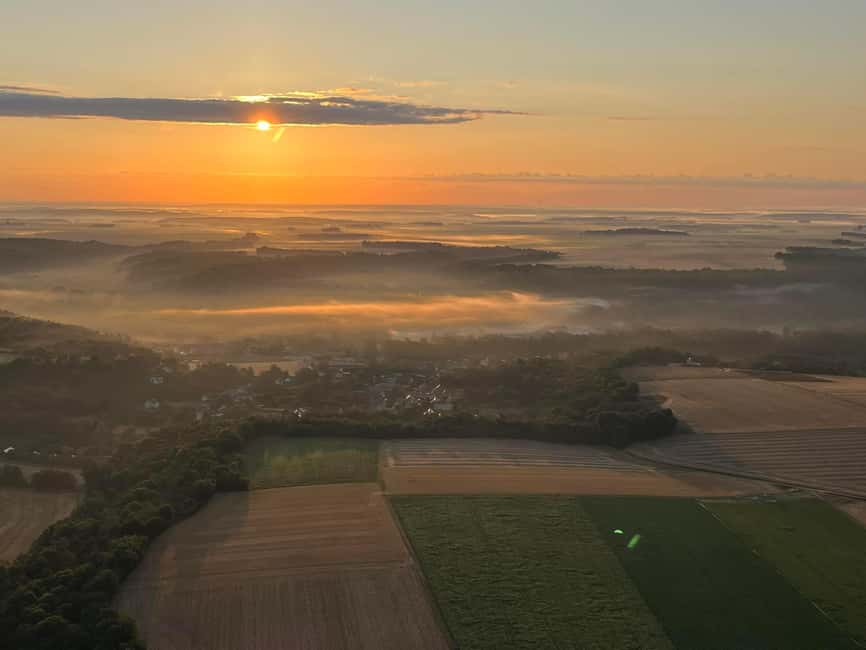 South of Paris: hot air balloon flight - Sunrise and sunset timing, plus wind-based navigation