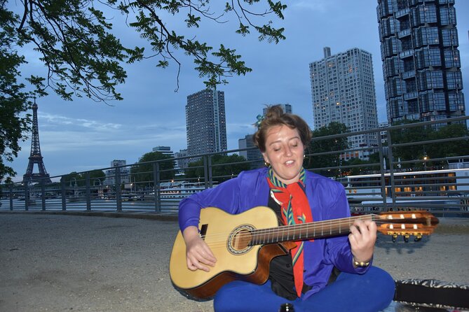 Sunset Picnic with View of Eiffel Tower and Live Music - What’s in the Picnic: Cheese, Charcuterie, Baguette, and Fruit