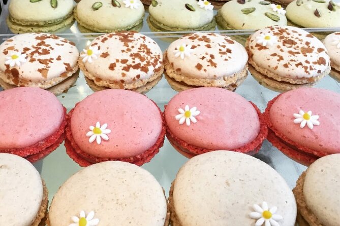 Sweet walking food tour in Paris with local guide - Route from Odéon to Rue Soufflot: how the walk feels