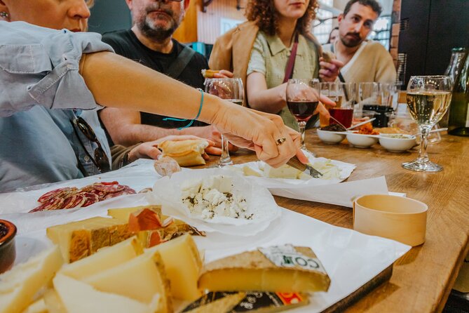 Taste of Paris Food and Bike Tour - Le Peloton Café Start: coffee, brioche, and an easy bike rhythm