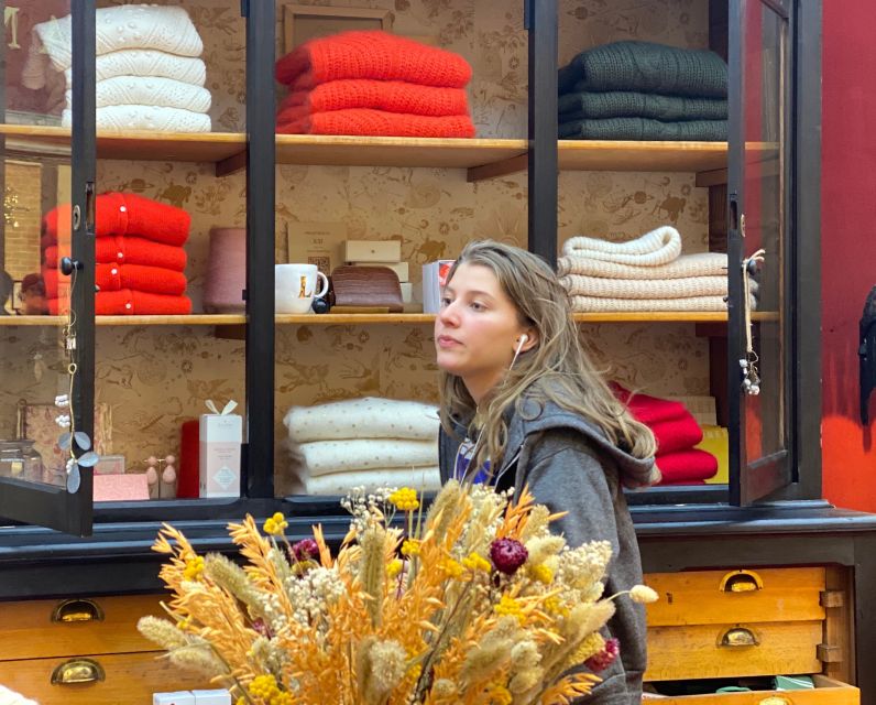 Teen Shopping Tour of Paris, 2.30 hour Walking Tour - Teen Fashion Boutiques and Sample Sale Discounts in Paris