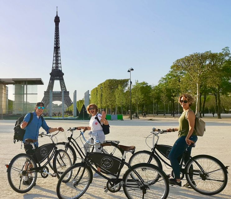 The Best of Paris: Small Group Bike Tour like a Local - How “small group” changes the whole vibe