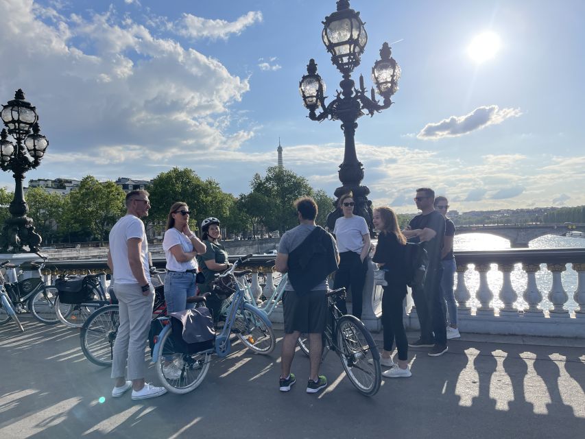 The Best of Paris: Small Group Bike Tour like a Local - Storytelling that turns streets into a memory