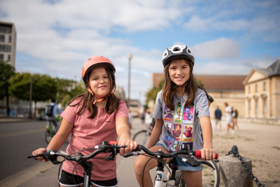 The Best of Paris: Small Group Bike Tour like a Local - Helmets, kids bikes, and what you need to bring