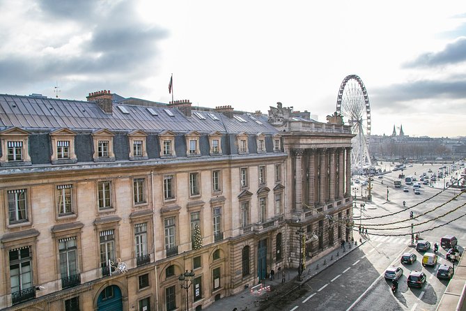 The Da Vinci Code in Paris: Follow the Trail with a Local - How the guide handles the book vs. movie mix