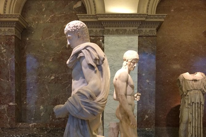 The Essential Louvre Masterpieces Tour - Limited to Six Guests - Guides You Might Get: Names and What They Tend to Do Well