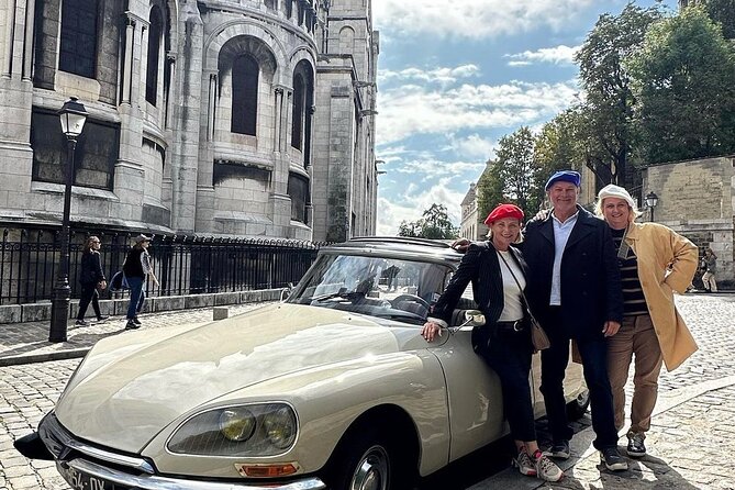 The Essentials of Paris in a Classic Open Top Car Citroën DS - Orsay, Louvre, and the show-stopper bridges of the Seine