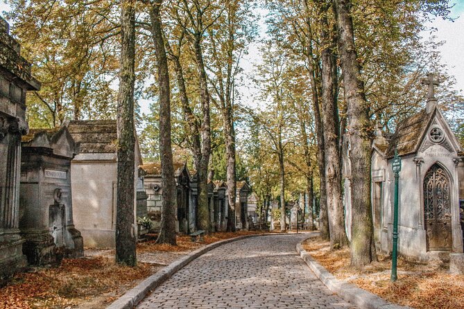 The Famous Graves of Père Lachaise - Self-Guided Audio Tour - Should you book this audio tour?