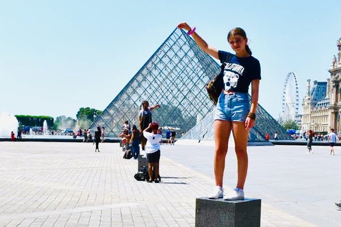 The Great Paris Layover: Private Tour with optional car upgrade - Champs-Élysées: Glamour, Shops, and a Local Transit Moment