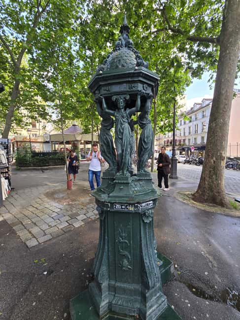 The historic district of Montmartre - Price and value: why $35 for 90 minutes makes sense