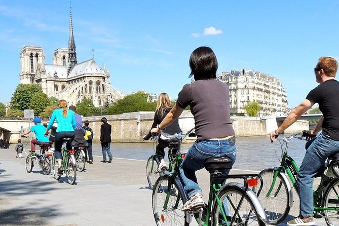 The Paris Monuments Tour - Value at $54.42: what you’re really paying for