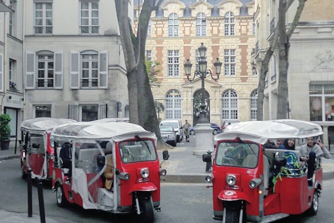 The Paris of the Parisians - La Butte Bergeyre: a quieter Montmartre view than you expect