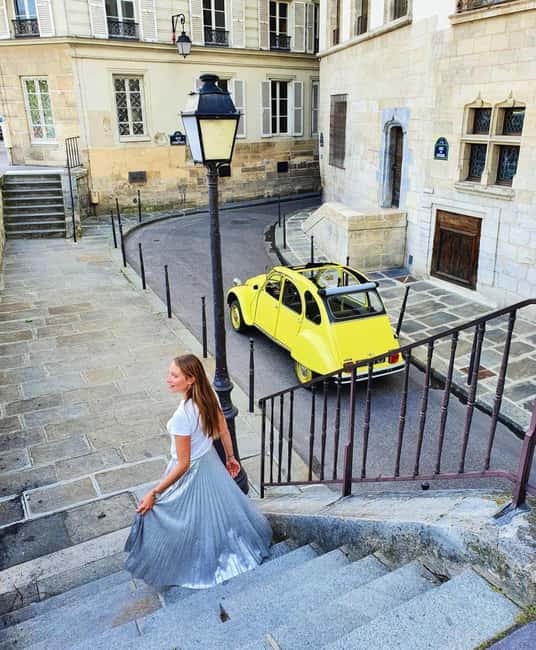 The Paris "Rive Gauche" tour in a vintage Citroën 2CV - Why a vintage Citroën 2CV beats the usual bus tour