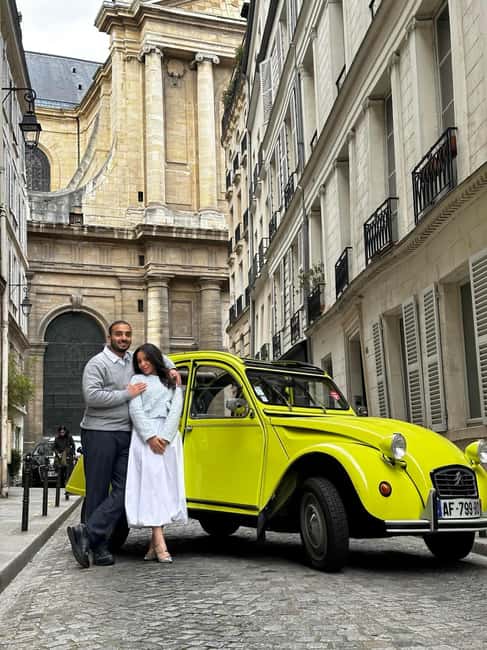 The Paris "Rive Gauche" tour in a vintage Citroën 2CV - Starting at Place des Victoires: a smart way to get oriented