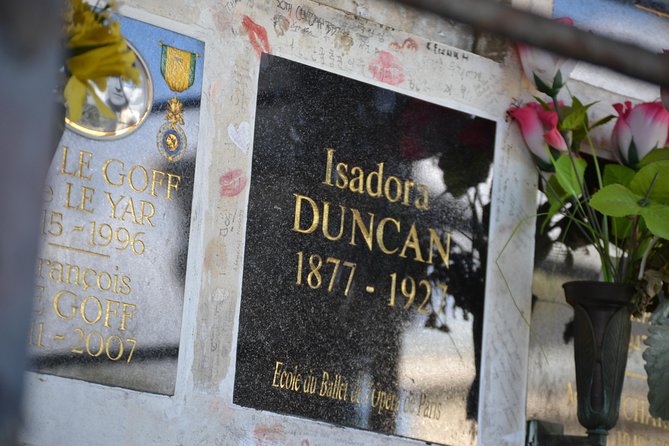 The Pere Lachaise Cemetery Private Tour - 2 hours in the cemetery: what you’ll actually do