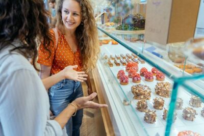 The Sweet Pastry With Locals PRIVATE Tour of Paris in Le Marais District - Rue de Rivoli: The Famous Street Break That Sets the Stage