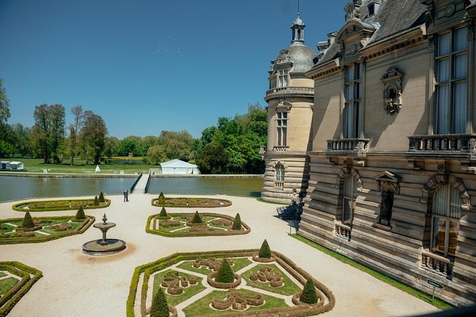 The Ultimate Chantilly Castle Private Day Trip - The guide experience: why Paolo gets repeated praise