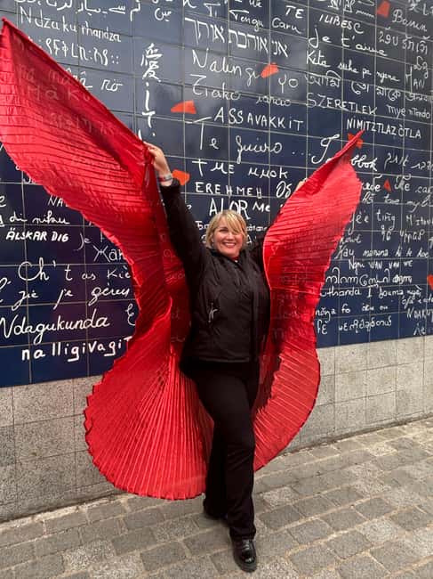 The voice of Montmartre is a must-see in Paris - Meet Veronica Antonelli: the voice behind the Enchanted Monuments idea