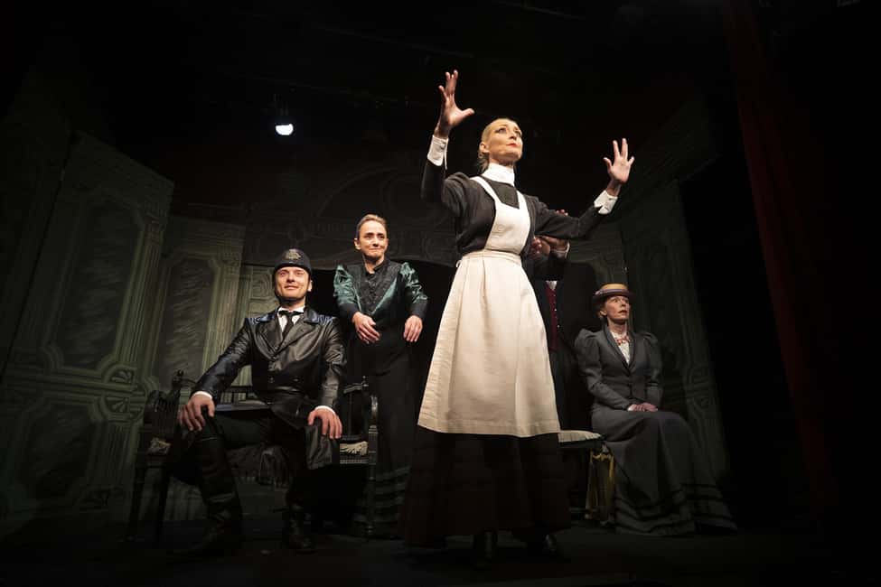 Theatre in Paris: The Bald Soprano (La cantatrice chauve) - The Bald Soprano at Théâtre de la Huchette: what you’re actually signing up for