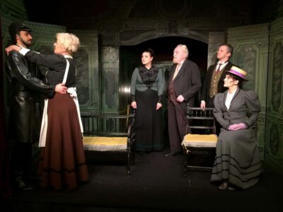 Theatre in Paris: The Bald Soprano (La cantatrice chauve) - An hour with Ionesco: plot beats and why it keeps working