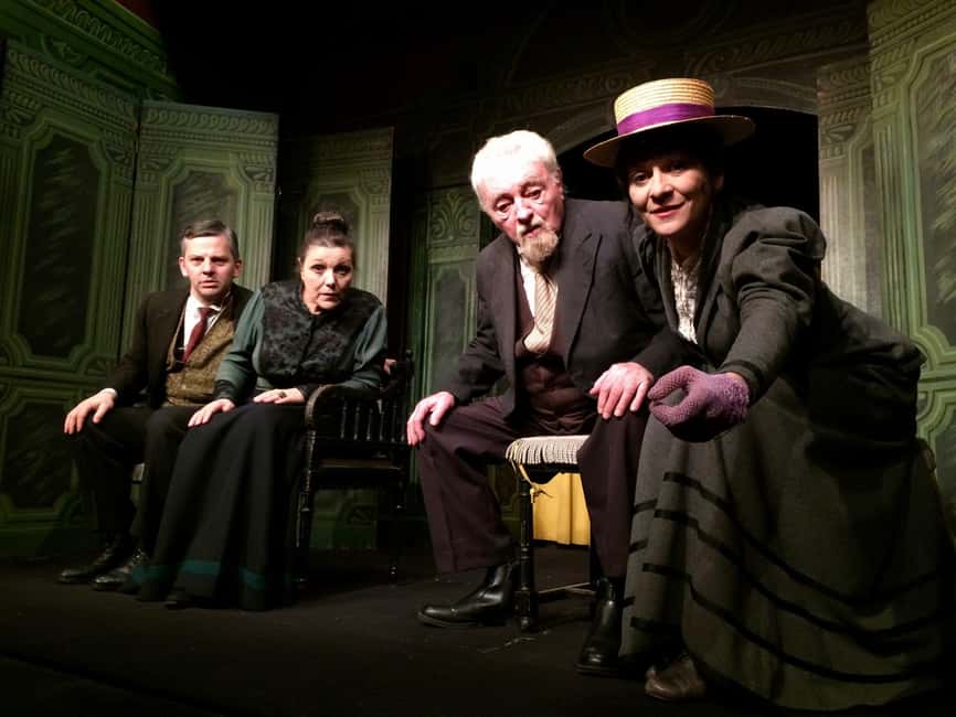 Theatre in Paris: The Bald Soprano (La cantatrice chauve) - Price and value: is $47 worth a French-language absurd comedy?