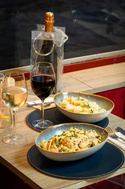 Theo Boat/Paris : Lunch Cruise on the Seine with rooftop - Why a Seine lunch cruise feels like a smart Paris plan