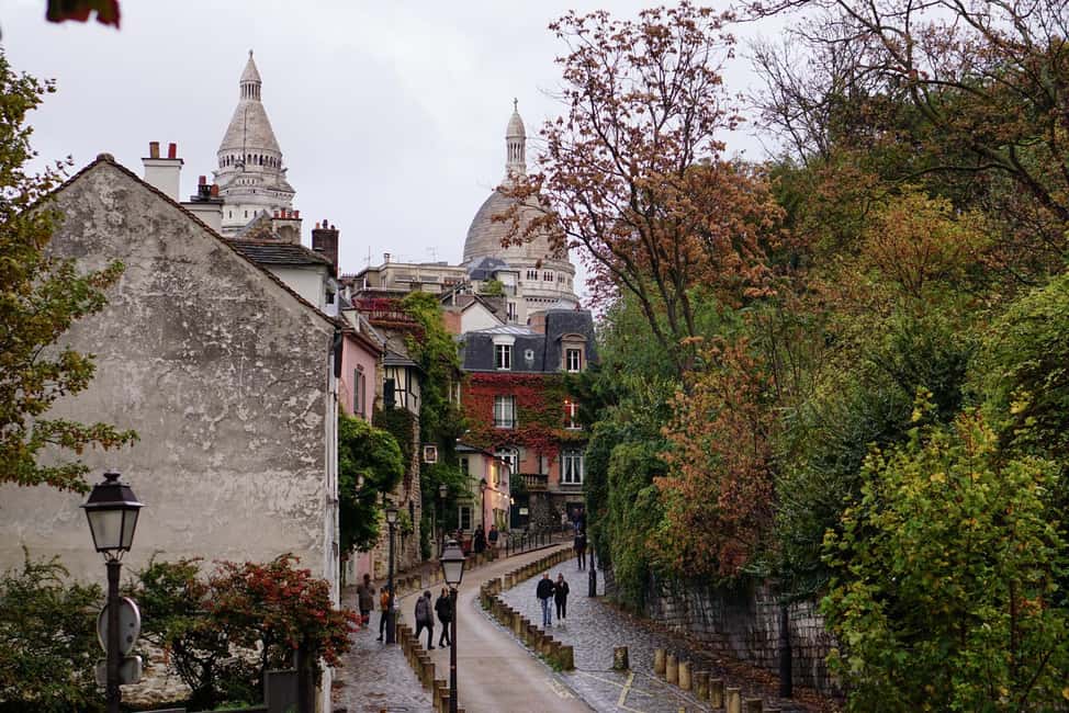 Tour in Italian of the Montmartre district with local guide - Montmartre in Italian: why this walk works