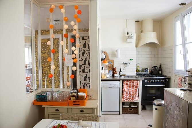 Traditional French Soufflé Cooking Class in Paris in a Local Home - The soufflé lesson: what you’re actually learning