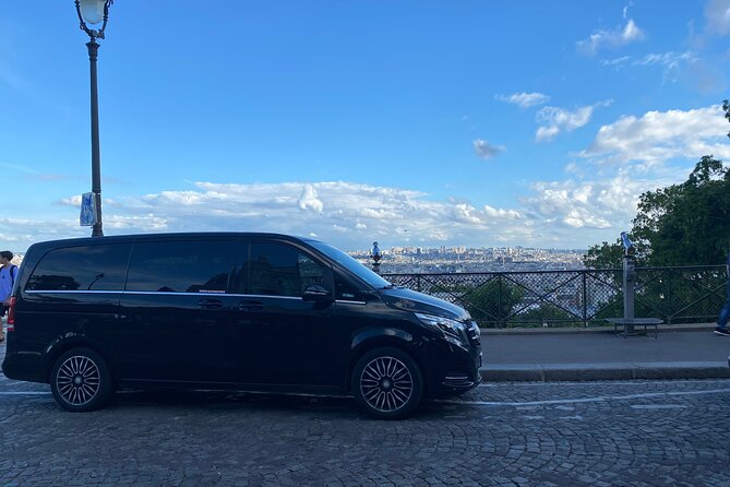 Transfer between Paris and airports CDG/ORLY/LBG (Van 8pax) - A private van ride from CDG, Orly, or Le Bourget to central Paris