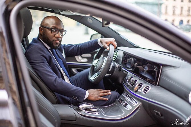 Transfer from Orly/CDG/LBG Airport to Paris (E-Class 2pax) - The E-Class Ride: 45 to 60 Minutes of Straightforward Comfort