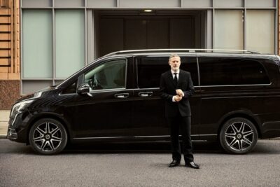 Transfers between Paris, CDG, Orly, Disneyland & Versaille by van - The ride setup: what happens after you book