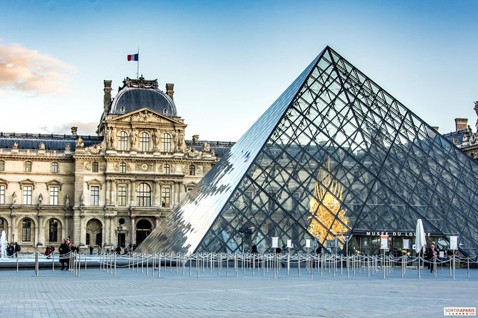 Transfers Private: Paris-Aéroports/Paris-Disneyland, France - Reliability and Professionalism: What the Best Parts Feel Like