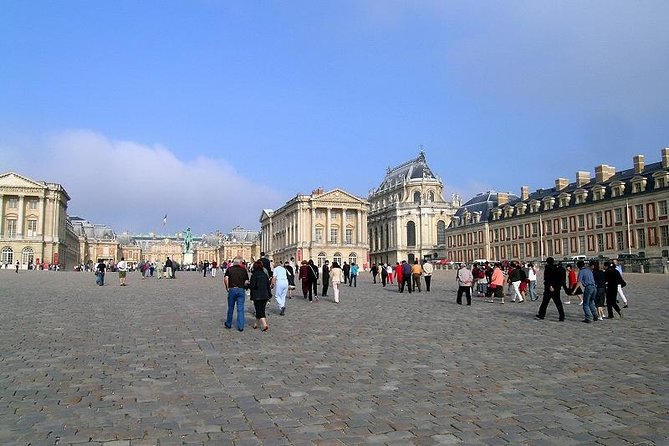 Versailles and Giverny Tour Hotel Pickup - Giverny and Monet’s Fondation: why the self-guided format is a win