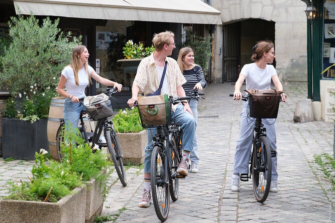 Versailles: Bike Rental, Different Sizes - A Few Comfort Tips Before You Pedal Off