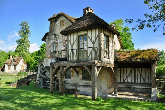 Versailles Bike Tour from Paris w. Gardens & Entry Tickets - Le Hameau de la Reine: Marie Antoinette’s private world