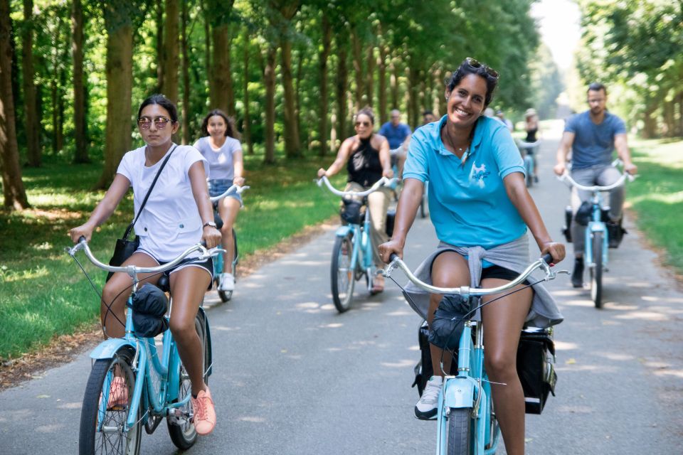 Versailles Bike Tour with Palace & Queen Farm Entrance - Palace of Versailles timed entry and your 2-hour freedom window