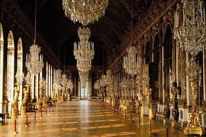 VERSAILLES CASTLE Round-Trip Transfer from Paris by Luxury Van - On the Road to Versailles: What the Ride Time Means for Your Day
