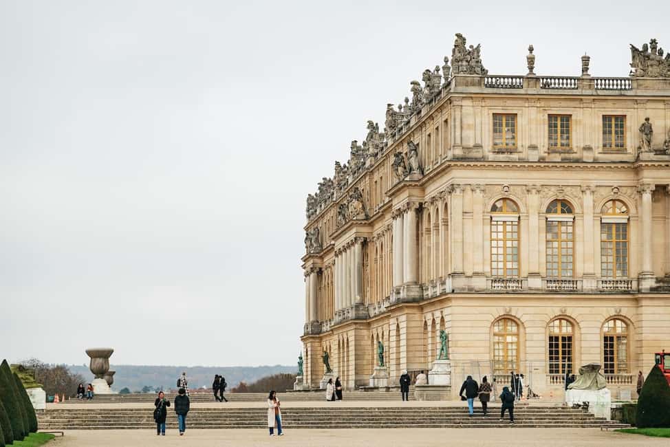 Versailles: Entry ticket & Private Apartments VIP Tour - State apartments and the Hall of Mirrors: seeing the palace’s public performance
