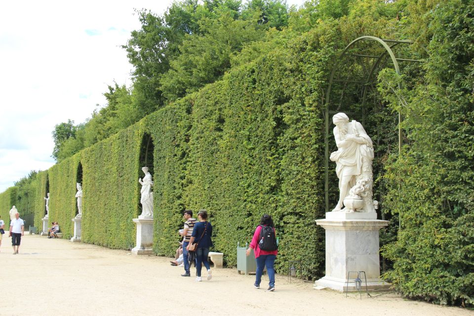 Versailles: Garden Private Guided Tour & Palace Entry Ticket - Key highlights at a glance