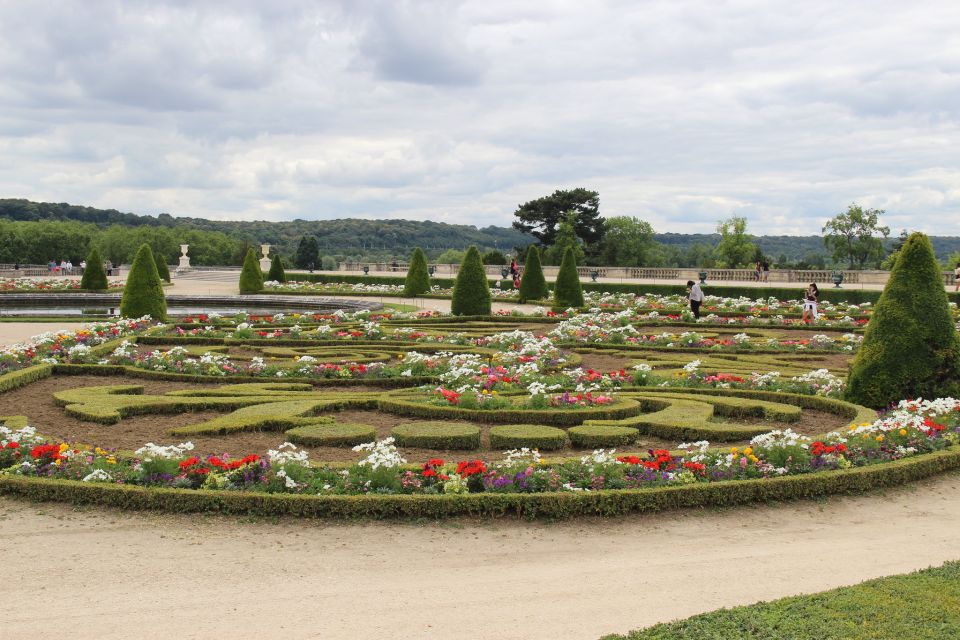 Versailles: Garden Private Guided Tour & Palace Entry Ticket - Practical details that can make or break your experience