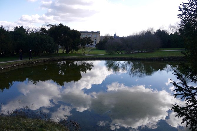 Versailles Marie Antoinette Afternoon Guided Tour with Petit Trianon & Hamlet - Why this Marie-Antoinette afternoon feels different from the main palace