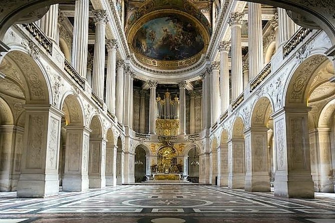 Versailles Palace and Park Private Guided Day Tour from Paris - Versailles gardens: fountain show potential and real time to breathe