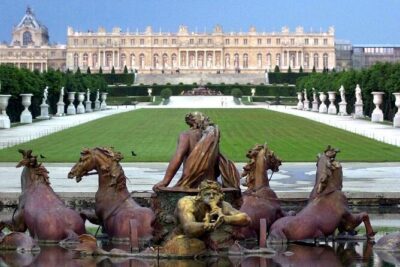 Versailles Palace, Garden Entry Ticket - Optional Private Guide - Entering the palace: your 30-minute window, real-world crowds
